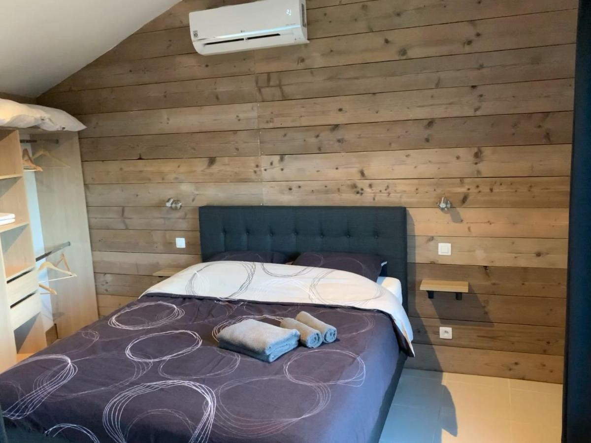 Chambre D'Hotes Naturiste Le Jardin Des Hirondelles Blanzaguet-Saint-Cybard Exteriör bild