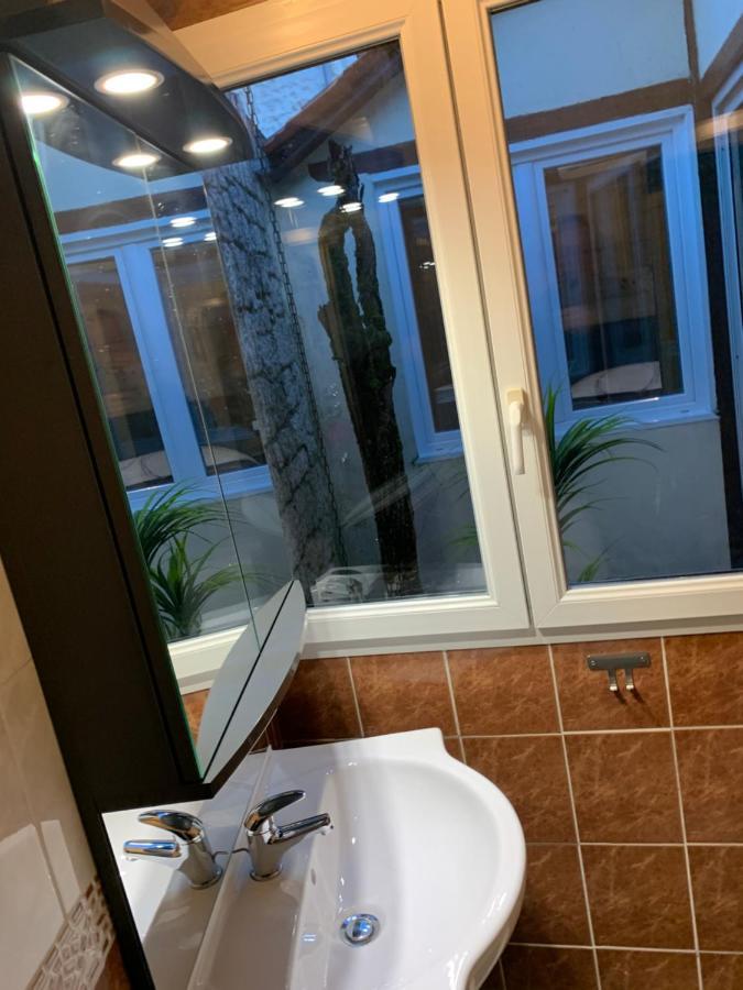Chambre D'Hotes Naturiste Le Jardin Des Hirondelles Blanzaguet-Saint-Cybard Exteriör bild