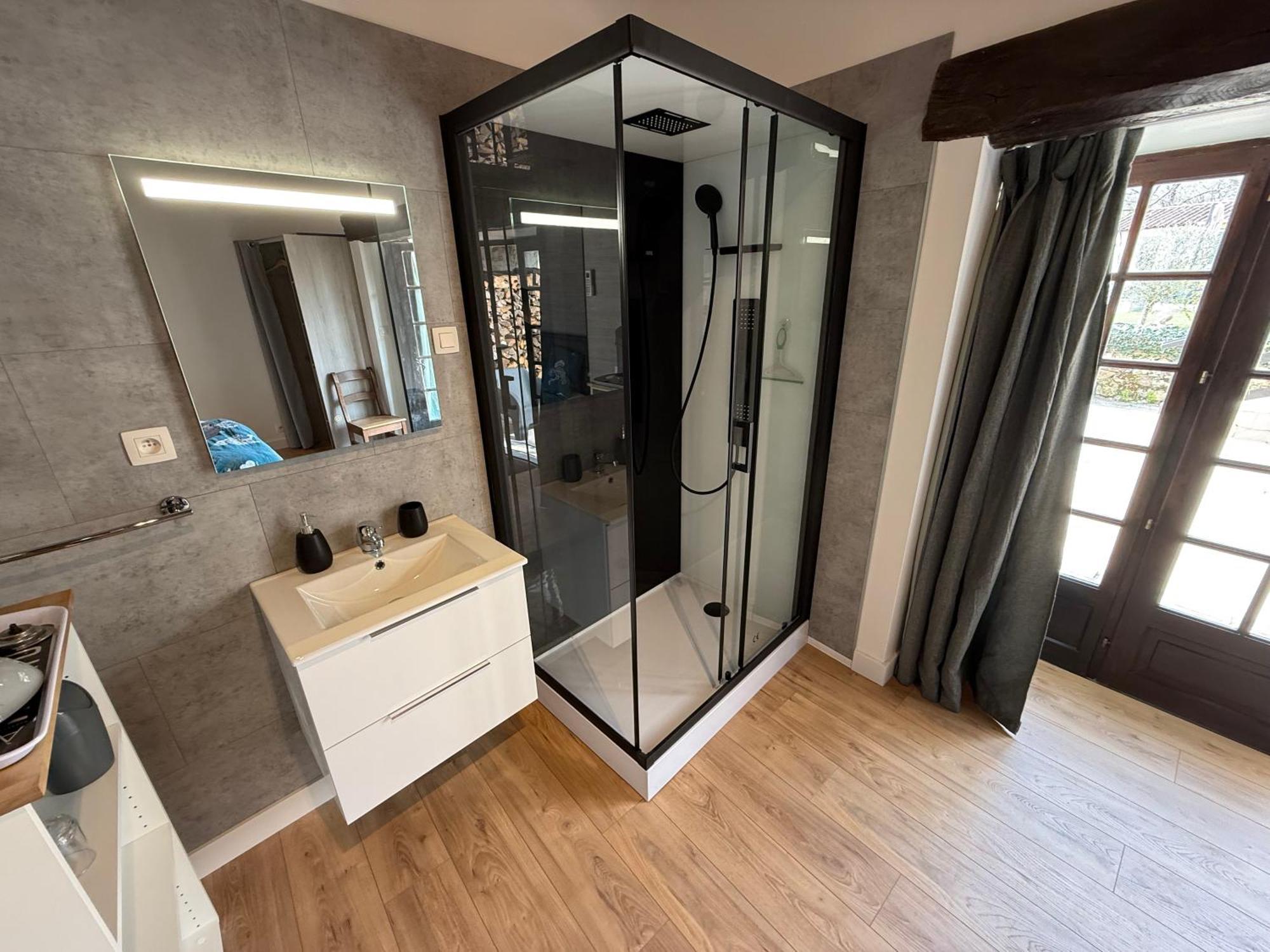 Chambre D'Hotes Naturiste Le Jardin Des Hirondelles Blanzaguet-Saint-Cybard Exteriör bild